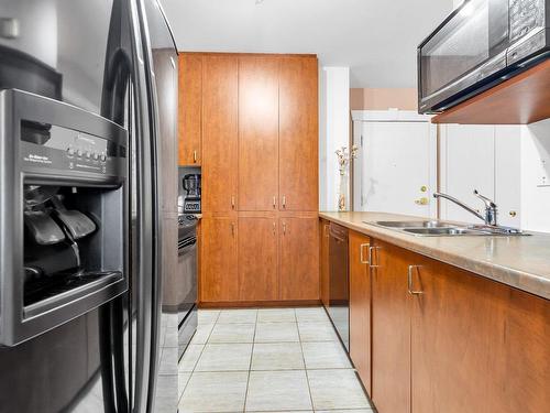 Kitchen - 103-16729 Boul. De Pierrefonds, Montréal (Pierrefonds-Roxboro), QC - Indoor Photo Showing Kitchen With Double Sink