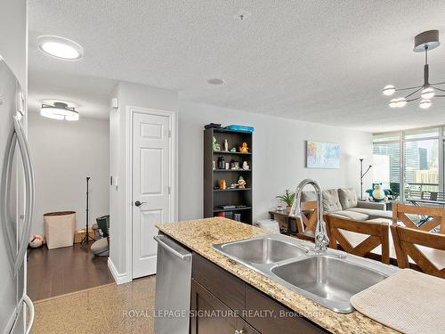 3502-81 Navy Wharf Crt, Toronto, ON - Indoor Photo Showing Kitchen With Double Sink