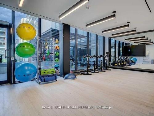 3911-85 Wood St, Toronto, ON - Indoor Photo Showing Gym Room