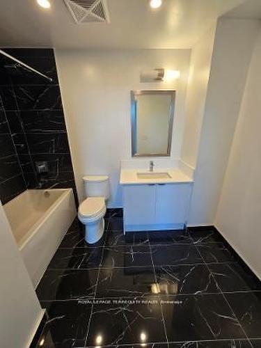 522-11750 Ninth Line, Whitchurch-Stouffville, ON - Indoor Photo Showing Bathroom