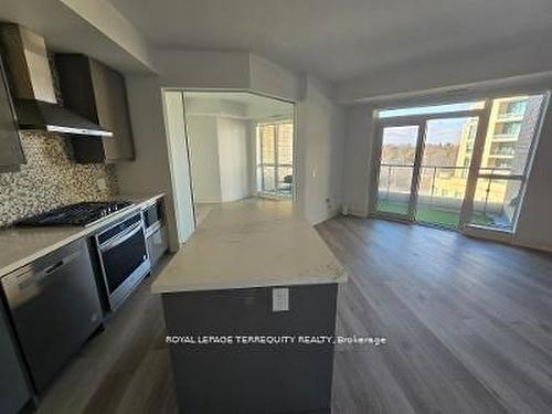 522-11750 Ninth Line, Whitchurch-Stouffville, ON - Indoor Photo Showing Kitchen