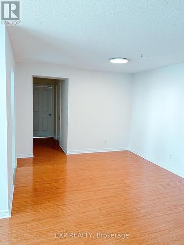 2233 - 68 Corporate Drive, Toronto, ON - Indoor Photo Showing Other Room