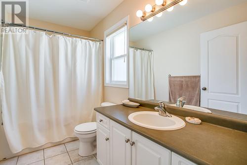 2096 Rosefield Drive, West Kelowna, BC - Indoor Photo Showing Bathroom