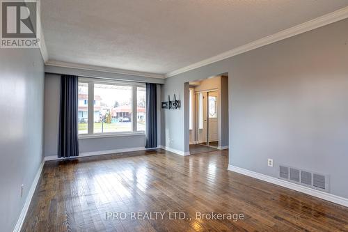 Upper - 801 Batory Avenue, Pickering, ON - Indoor Photo Showing Other Room