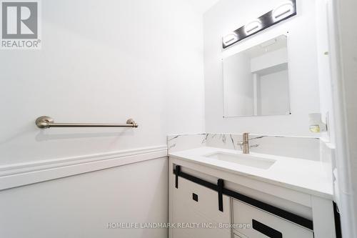 1606 Norwill Crescent, Oshawa, ON - Indoor Photo Showing Bathroom