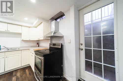 1606 Norwill Crescent, Oshawa, ON - Indoor Photo Showing Kitchen