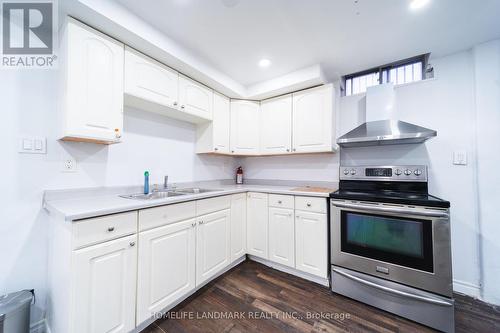 1606 Norwill Crescent, Oshawa, ON - Indoor Photo Showing Kitchen With Double Sink