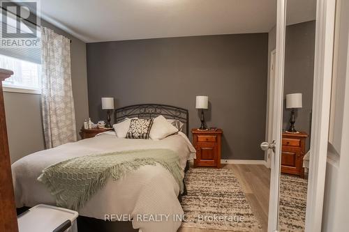 16 - 3200 Singleton Avenue, London, ON - Indoor Photo Showing Bedroom