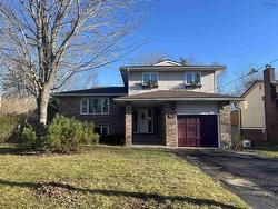 284 Colby Drive  Cole Harbour, NS B2V 2B6