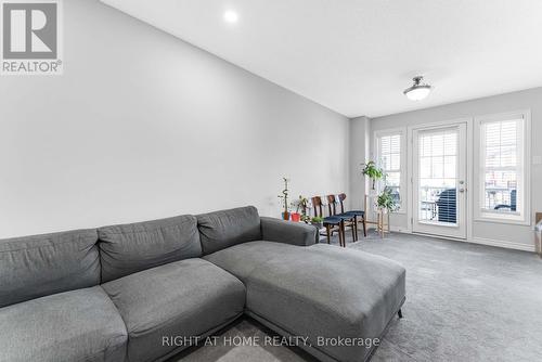 74 Feathertop Lane, Ottawa, ON - Indoor Photo Showing Living Room