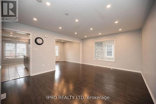 227 Slingsby Landing Lane, Milton, ON - Indoor Photo Showing Other Room