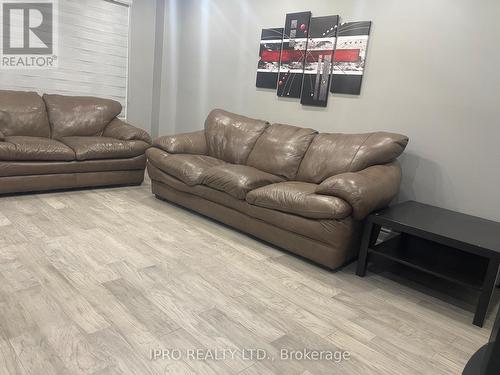 27 Silver Arrow Crescent, Vaughan, ON - Indoor Photo Showing Living Room