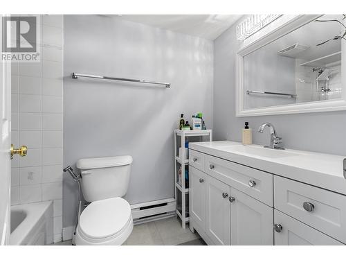 503 1310 Cariboo Street, New Westminster, BC - Indoor Photo Showing Bathroom