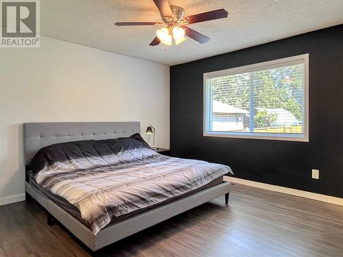 9465 Angus Drive, Coldstream, BC - Indoor Photo Showing Bedroom