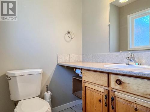 9465 Angus Drive, Coldstream, BC - Indoor Photo Showing Bathroom