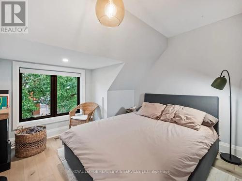 238 Garden Avenue, Toronto, ON - Indoor Photo Showing Bedroom