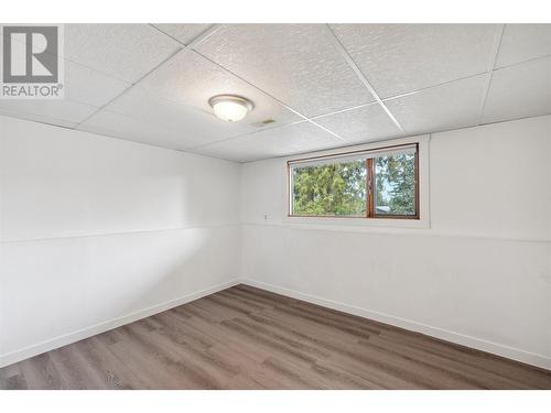 1419 Highland Drive, Castlegar, BC - Indoor Photo Showing Other Room