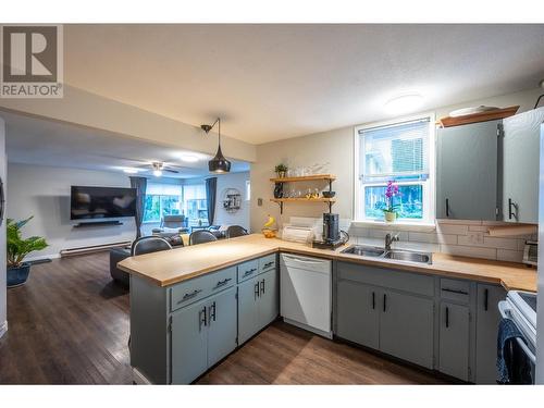 Kitchen - 1070 Forestbrook Drive, Penticton, BC - Indoor Photo Showing Kitchen With Double Sink