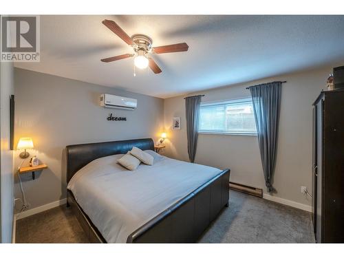 Primary bedroom - 1070 Forestbrook Drive, Penticton, BC - Indoor Photo Showing Bedroom