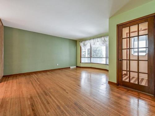 Living room - 5900 Rue Boyer, Brossard, QC - Indoor Photo Showing Other Room