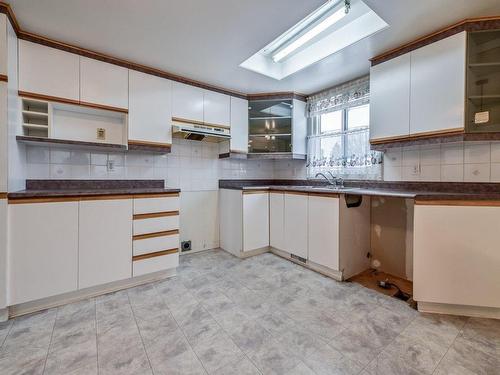 Kitchen - 5900 Rue Boyer, Brossard, QC - Indoor Photo Showing Kitchen