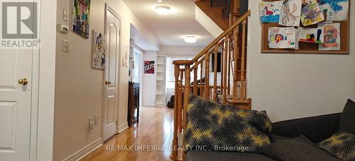 282 Coachwhip Trail, Newmarket, ON - Indoor Photo Showing Other Room