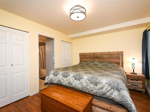 106-2525 Fitzgerald Ave, Courtenay, BC - Indoor Photo Showing Bedroom