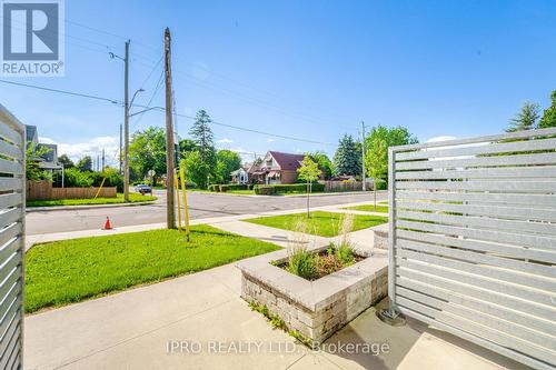 108 - 77 Leland Street, Hamilton, ON - Outdoor