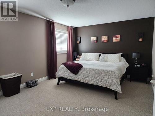 2045 Queensbury Drive, Oshawa, ON - Indoor Photo Showing Bedroom