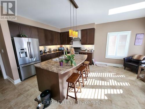 2045 Queensbury Drive, Oshawa, ON - Indoor Photo Showing Kitchen With Stainless Steel Kitchen