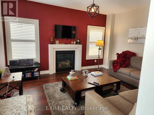 2045 Queensbury Drive, Oshawa, ON - Indoor Photo Showing Living Room With Fireplace