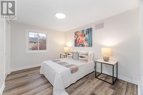 257 York Road, Hamilton, ON - Indoor Photo Showing Bedroom