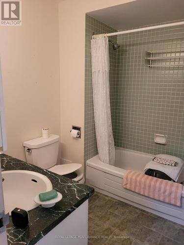 612 - 915 Elmsmere Road, Ottawa, ON - Indoor Photo Showing Bathroom