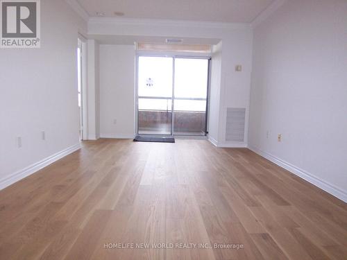 1716 - 18 Sommerset Way, Toronto, ON - Indoor Photo Showing Other Room