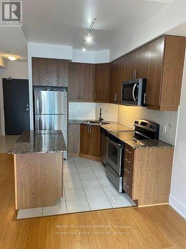 2512 - 223 Webb Drive, Mississauga, ON - Indoor Photo Showing Kitchen With Stainless Steel Kitchen