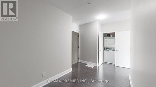 2502 - 2910 Highway 7 Road W, Vaughan, ON - Indoor Photo Showing Other Room