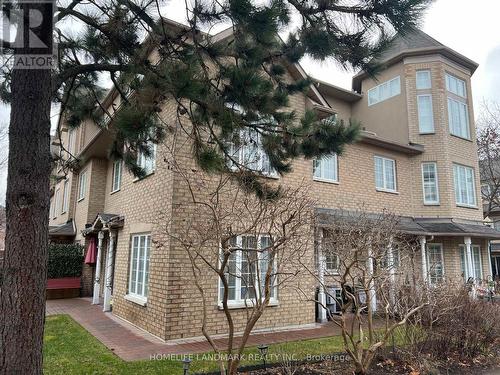 22 Bsmt - 10 Cox Boulevard, Markham, ON - Outdoor