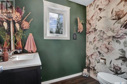 414 Charlebois Court, Saskatoon, SK - Indoor Photo Showing Bathroom