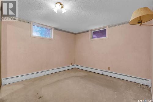 1221 Munroe Avenue, Saskatoon, SK - Indoor Photo Showing Other Room