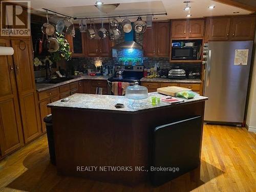 2360 Jaguar Drive, Timmins, ON - Indoor Photo Showing Kitchen