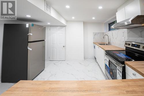 # Bsmt - 299 Holmes Avenue, Toronto, ON - Indoor Photo Showing Kitchen