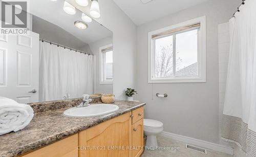 565 Avignon Place, Waterloo, ON - Indoor Photo Showing Bathroom