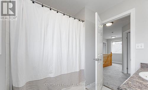 565 Avignon Place, Waterloo, ON - Indoor Photo Showing Bathroom