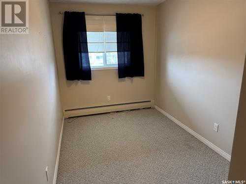 306 1808 Eaglesham Avenue, Weyburn, SK - Indoor Photo Showing Other Room