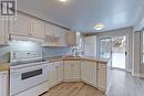 10 Weatherup Crescent, Barrie, ON  - Indoor Photo Showing Kitchen 