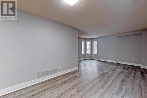 10 Weatherup Crescent, Barrie, ON - Indoor Photo Showing Other Room