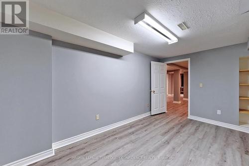 10 Weatherup Crescent, Barrie, ON - Indoor Photo Showing Other Room