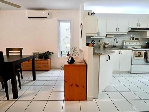 Vue d'ensemble - 8037 Rue Châteauvert, Trois-Rivières, QC - Indoor Photo Showing Kitchen