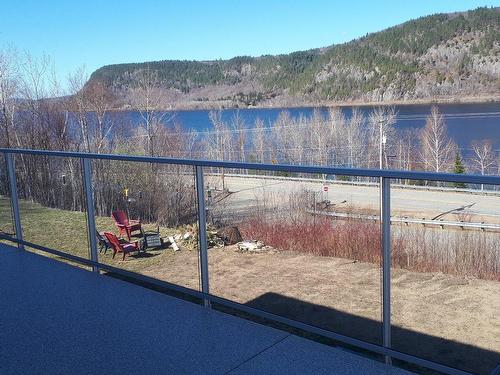 Vue sur l'eau - 100 Rue Léo-Paul-Trudel, Shawinigan, QC - Outdoor With View