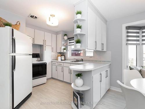 732 Danforth Rd Rd, Toronto, ON - Indoor Photo Showing Bedroom